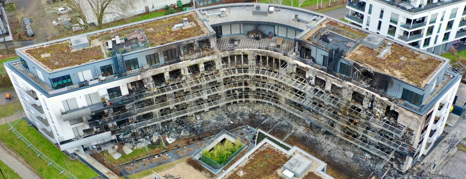 Großbrand  Bearbeitung Gebäude  Essen